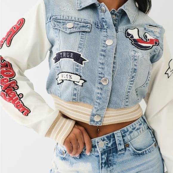 ✨TRUE RELIGION VARSITY DENIM CROP JACKET ✨ - Picture 3 of 16